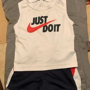 Nike Outfit 12M